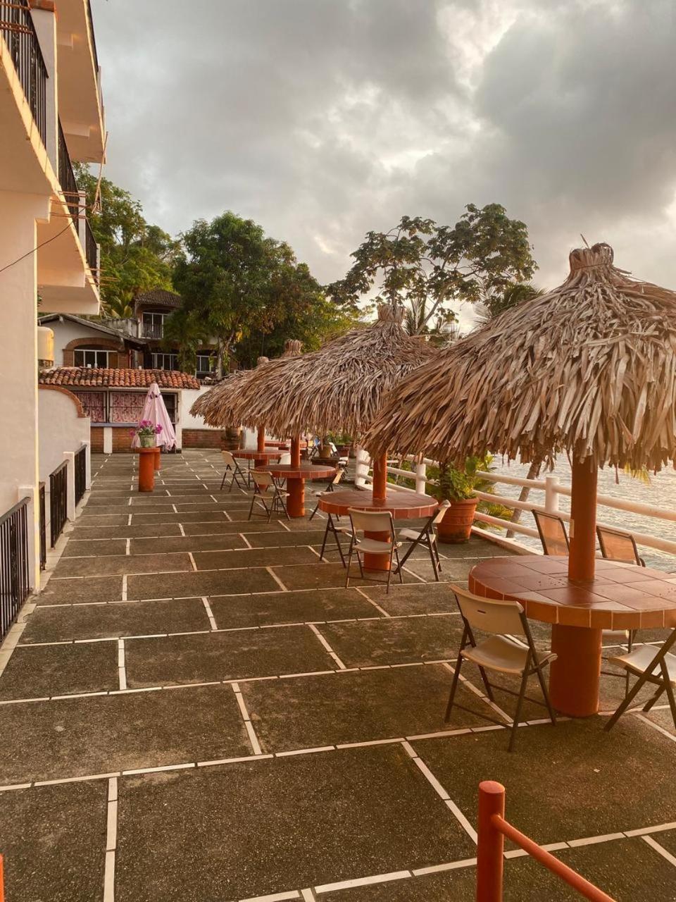 Traditional Sierra Leon Oceanfront Rooms - Adults Only Puerto Vallarta Exterior foto