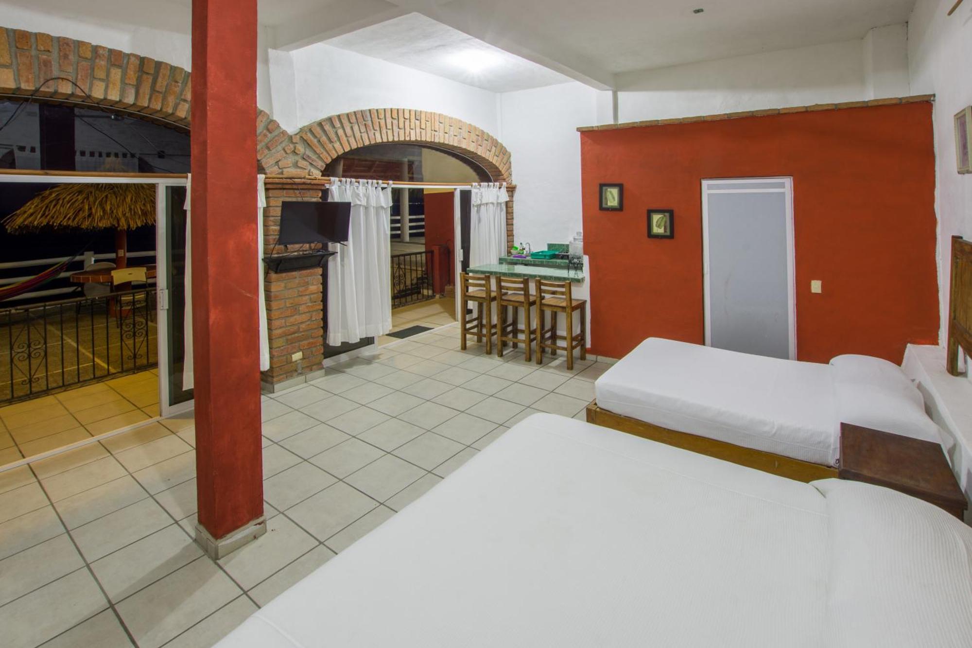 Traditional Sierra Leon Oceanfront Rooms - Adults Only Puerto Vallarta Exterior foto
