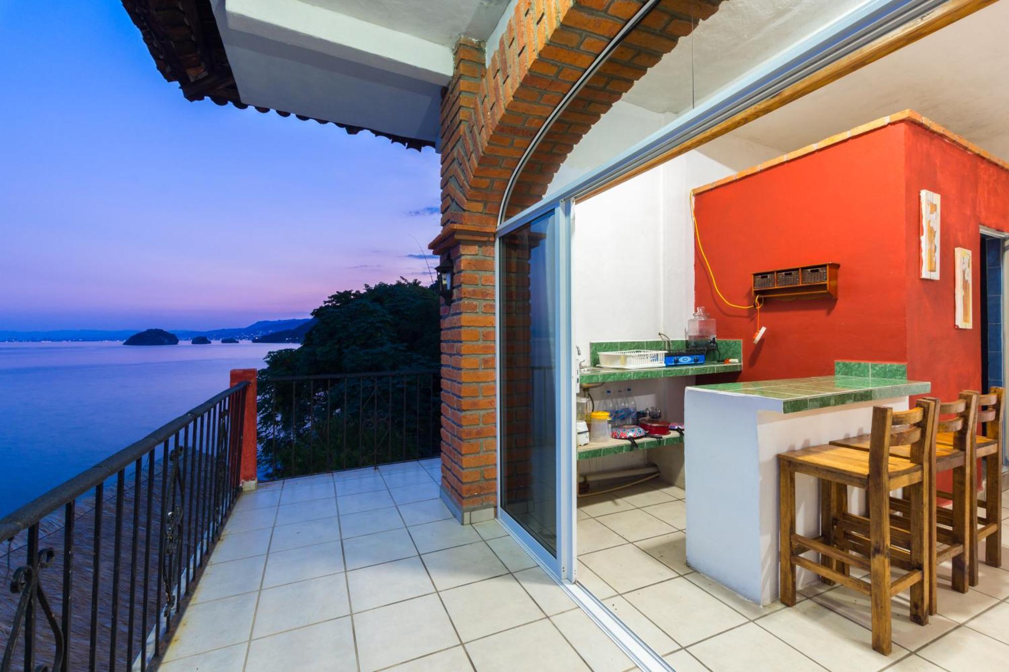 Traditional Sierra Leon Oceanfront Rooms - Adults Only Puerto Vallarta Exterior foto