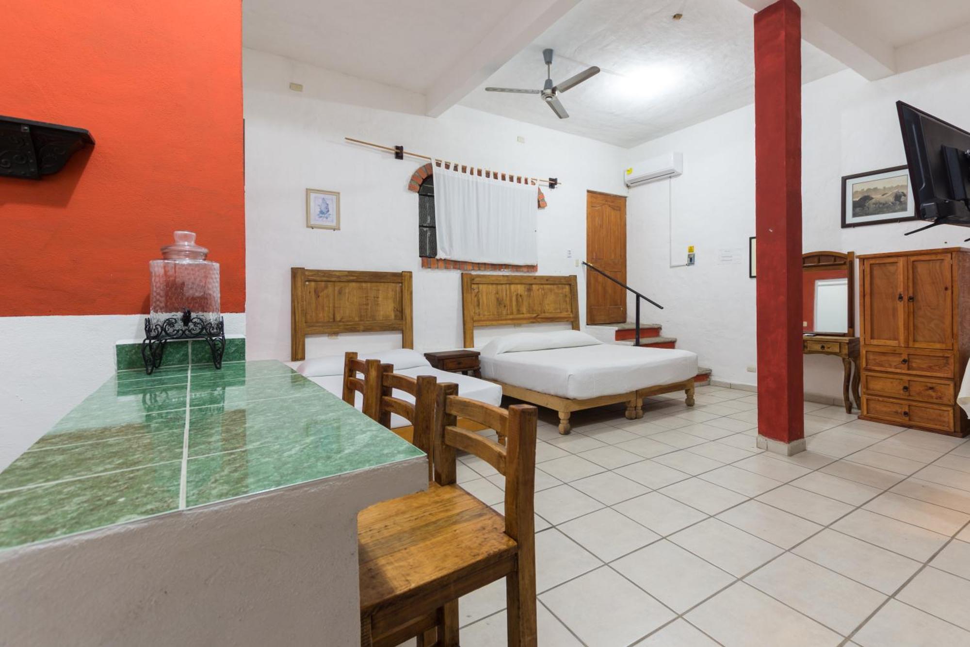 Traditional Sierra Leon Oceanfront Rooms - Adults Only Puerto Vallarta Exterior foto