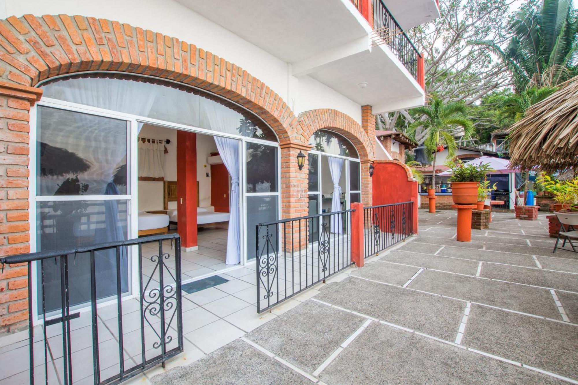 Traditional Sierra Leon Oceanfront Rooms - Adults Only Puerto Vallarta Exterior foto