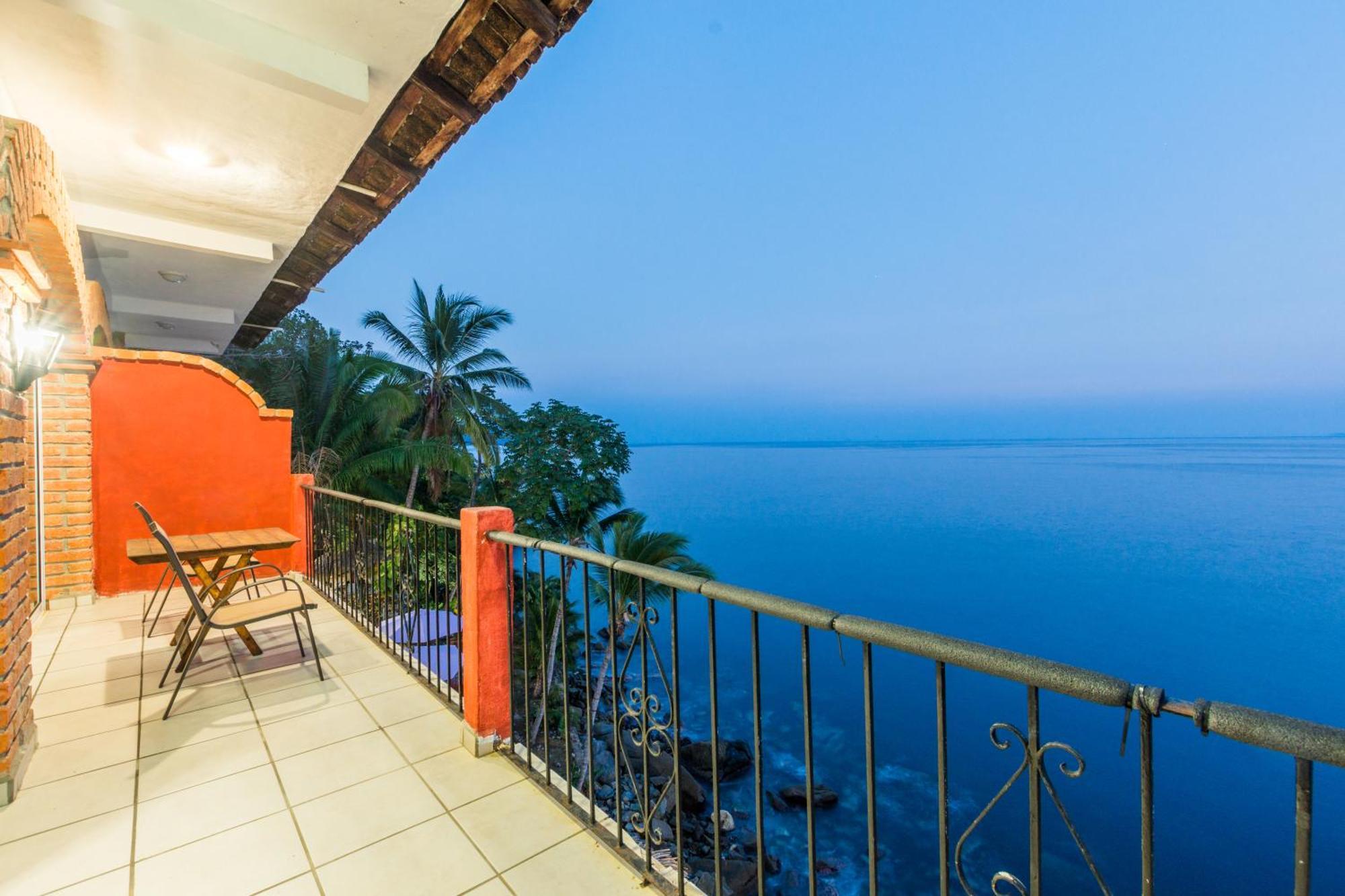 Traditional Sierra Leon Oceanfront Rooms - Adults Only Puerto Vallarta Exterior foto